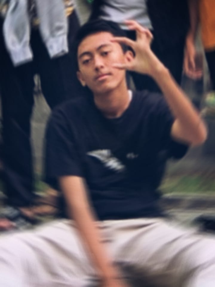 Akhdan